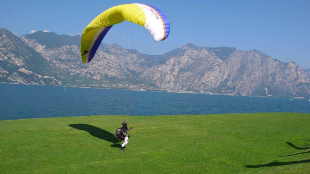 Paragliding na jezeře Garda